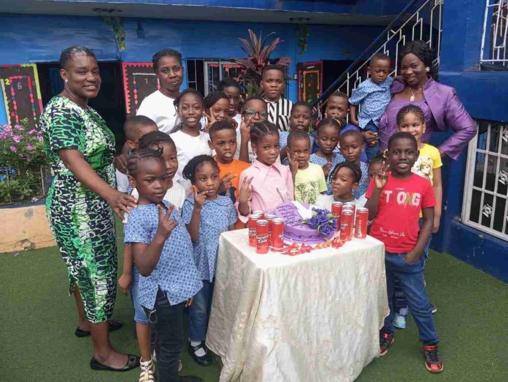 A class celebration with teachers and pupils in the courtyard